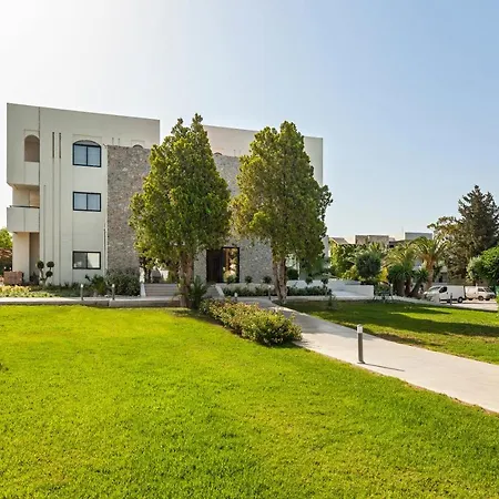 Blue Sea Village 4*